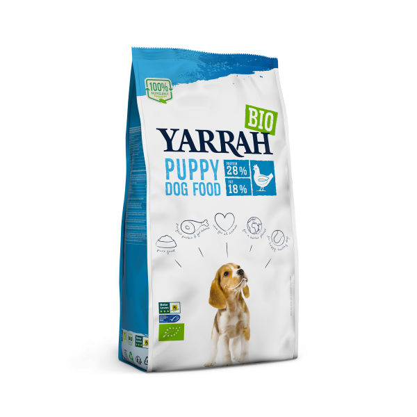 La photo d'un paquet de croquettes biologiques pour chiots de la marque "Yarrah"
