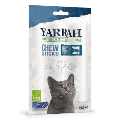 La photo d'un paquet de bâtonnets biologiques pour chats de la marque "Yarrah"