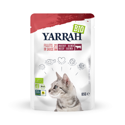 La photo d'un paquet de filet biologique au boeuf en sauce pour chats de la marque "Yarrah"