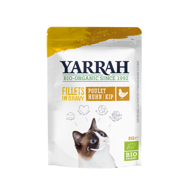 La photo d'un paquet de filet biologique au poulet en sauce pour chats de la marque "Yarrah"